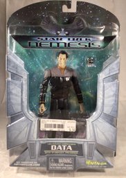 Star Trek Nemesis Lieutenant Commander Data With Starfleet Tricorder - 2002