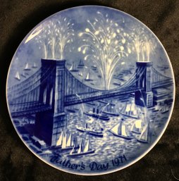 Father's Day 1971 Plate, Brooklyn Bridge, Genuine Blue China - German, 8 In. Diameter