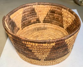 Antique Native American Woven Basket, 6 Inch Diameter, SHIPPABLE