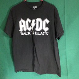 AC/DC T-shirt - Size XL