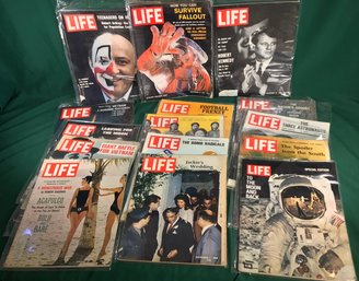 Vintage TIME Magazines - Various Issues Between 1961 - 1972 - Lot Of 15