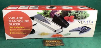 Nuvita V Blade Mandolin Slicer With 5 Attachments - New In Box