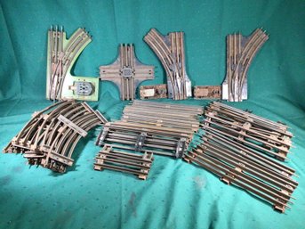 Antique Lionel Guage 'O' Tracks, 16 Straight, 9 Curved, 2 Short, 3 Railroad Switches, 1 4-Way - Lot Of 31 -#49