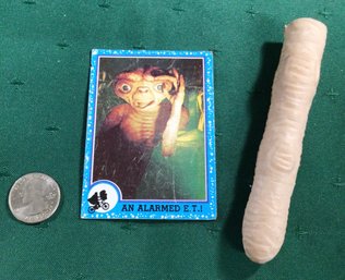 Vintage E.T. Card - An Alarmed E.T., 1982 And E.T. Play Finger