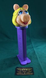 Giant Miss Piggy PEZ Holds Whole Pack Of PEZ. Plays Music - SHIPPABLE