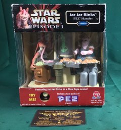 PEZ Star Wars Episode I Jar Jar Binks PEZ Hander - New In Box - SHIPPABLE