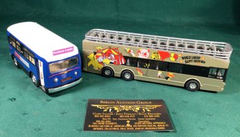 2 Busses, Very Nice Circus Bus!