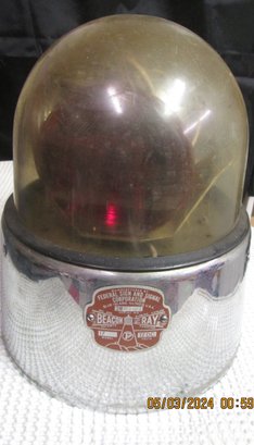Federal Sign And Signal Corp.  Vintage Emergency Vehicle Light