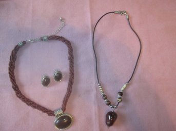 Lovely Brown Stone Set