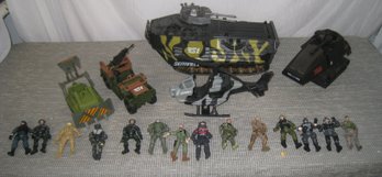 Assorted Sentinel 1 Army Vintage Toys