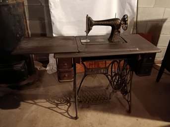 Singer Sewing Machine - Treadle Style