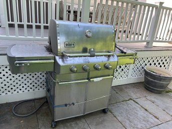 Weber Summit  - Gas Powered