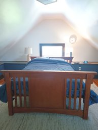 Wood Full-size Bedframe