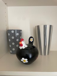 Set If 2 Grey Patterned Vases And Rooster Dish