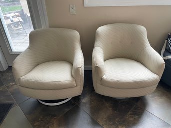 Thayer Coggin In The Style Of  Milo Baughman - Mid Century Swivel Lounge Chairs