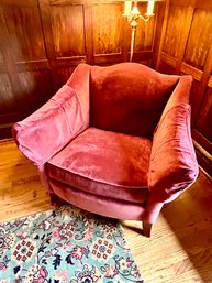 Thomasville Brushed Chenille Burgundy Sitting Chair