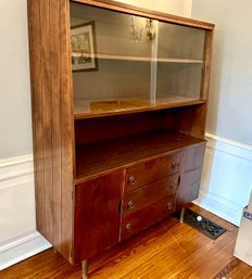 Mid-century Modern China Hutch By Stanley