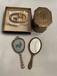 Lot Dresser Accessories .  Gucci Belt Buckle