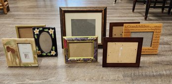 Grouping Of 8 Tabletop Frames - LOCUST VALLEY PICK UP