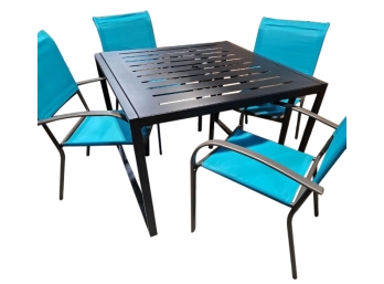 Stacking Patio Outdoor Dining Set 5 Piece Table & 4 Stackable Arm Chairs $685 MSRP