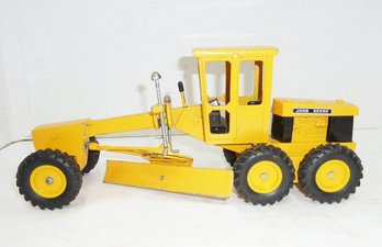 Vintage John Deere Grader, Toys