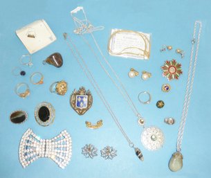 Nice Vintage Jewelry LOT Take A Look