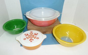 Vintage Pyrex Mixed LOT, Clear Bottom Bowls, Casseroles