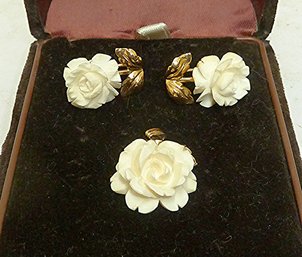 Carved Rose Pendant Earring SET, Jewelry