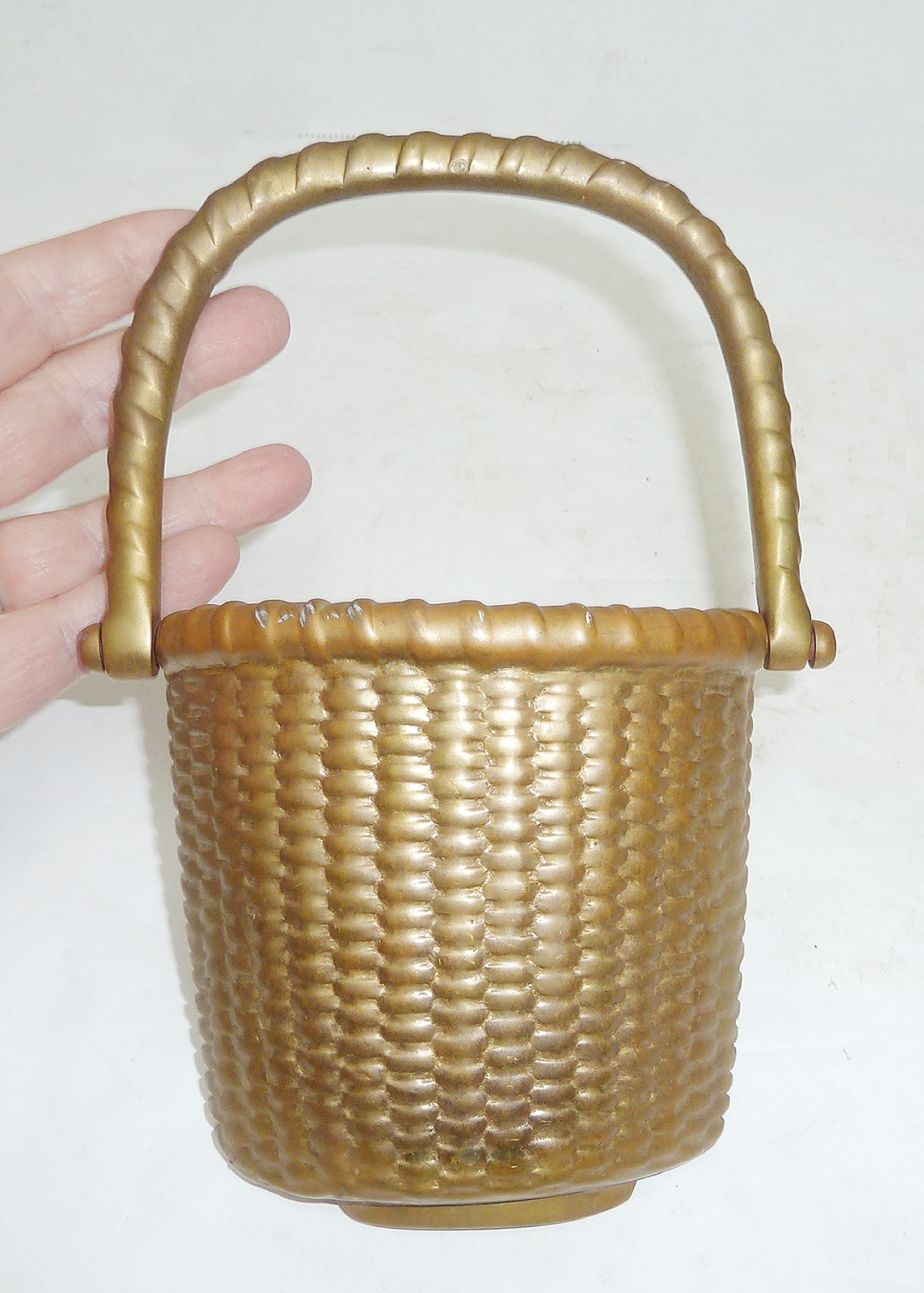 Brass Nantucket Basket Door Knocker 6059