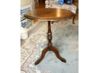 Tilt Top Stand