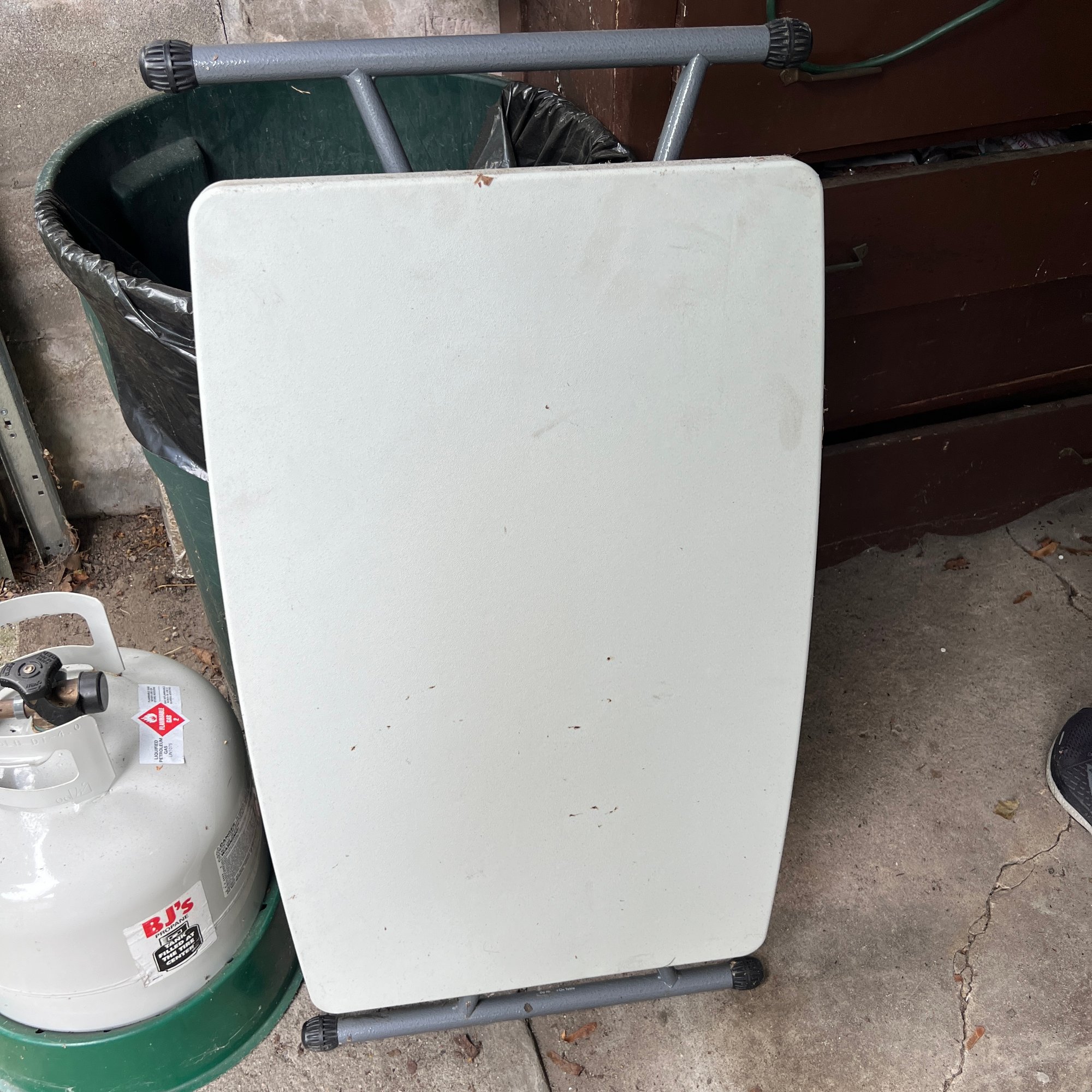 Adjustable Heigh Folding Table (garage) 58656