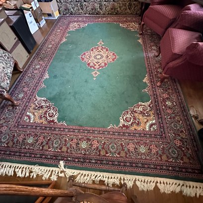 7'8' X 11'2'  Green Toned Area Rug (LR)