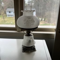 Electric Vintage-esque Lamp (Bedroom 1)