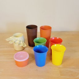 Small Lot Of Vintage Tupperware