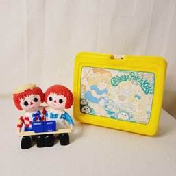 Vintage Cabbage Patch Lunch Box And Raggedy Ann And Andy Desk Calendar
