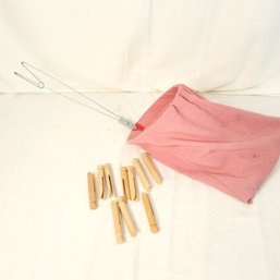 Vintage Clothes Line Bag With Clothespins