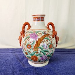 Beautiful Asian Style Vase