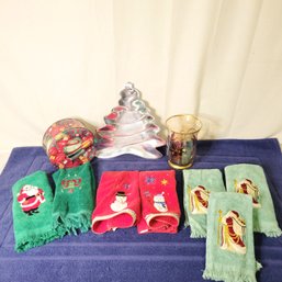 Christmas Hand Towels And Other Holiday Decor
