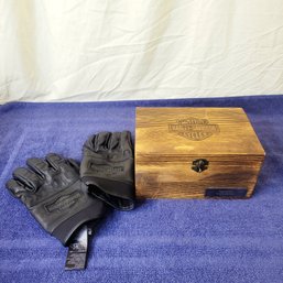 Harley Davidson Whiskey Glasses And Gloves