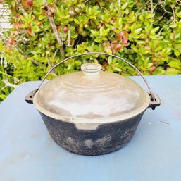 Cast Iron Pot With Lid