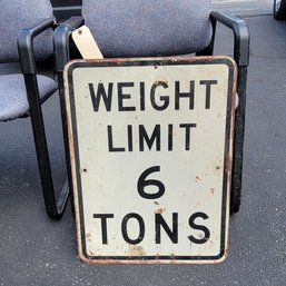 Weight Limit Road Sign