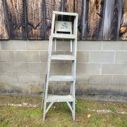 Metal Ladder (barn)