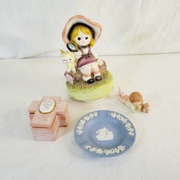 Wedgewood Ashtray, Musical Ceramic, And Other Trinkets