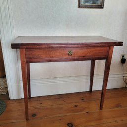 Vintage Wooden Side Table Opens Up To Card Table Size (Dining Room)
