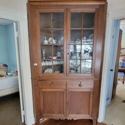 The Williamsburg Southern Corner Cupboard 7'4' Tall 53' Wide (does Not Include Contents)