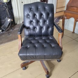 Black Ethan Allen Desk Chair (Living Room)