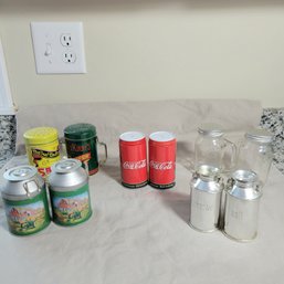 Unique Tin And Ball Glass Jar Salt And Pepper Shakers (BR)