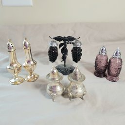 Elegant And Unique Salt And Pepper Shakers (BR)
