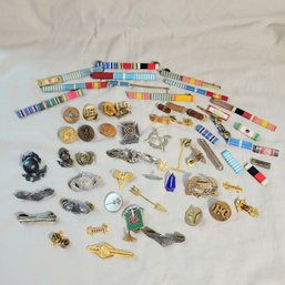 Vintage PINS Lot Lapel Pins - Pinbacks -Buttons Enamel And Metal (BR)