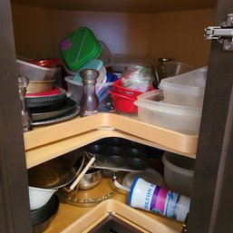 Contents Of Kitchen Cabinet With Lazy Susan